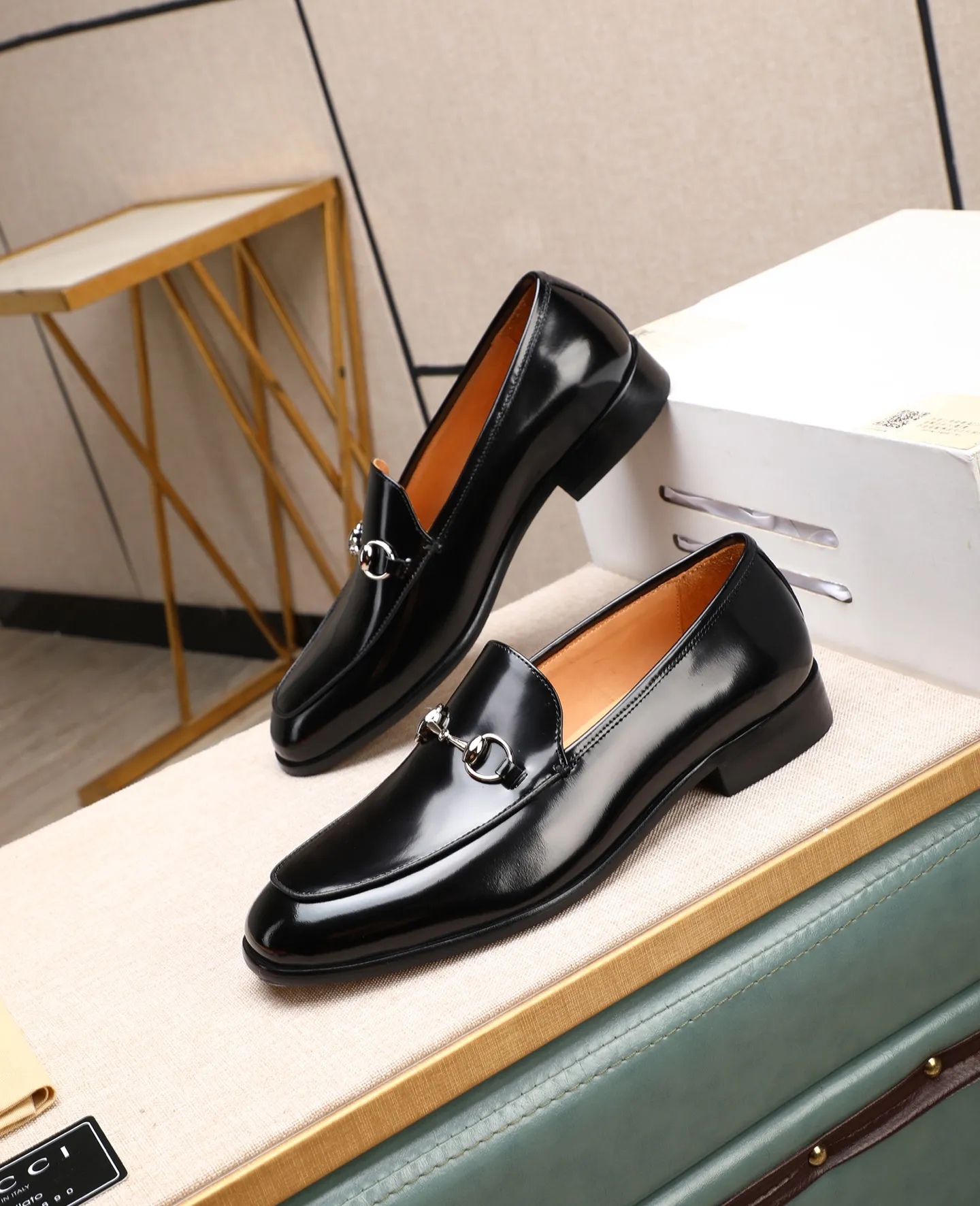 Men's shoes 💰620 📛📛Original version (water-dyed cowhide) Gucci GUCCI official website formal shoes 🌀 Italy 🇮🇹 imported cowhide ➕ top imported water-dyed cowhide lining 💋 fine handmade original bottom, the real thing looks better when photographed in person Standard size 39-44 (38 45 customized)